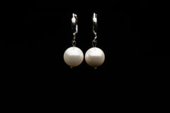 10mm White Seashell Pearl Earring