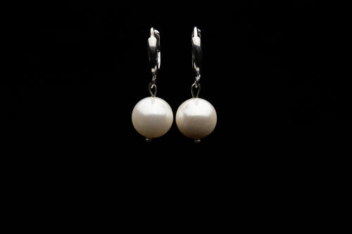 10mm White Seashell Pearl Earring