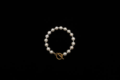 8mm Knotted White Seashell Pearl Bracelet w/ Toggle Clasp