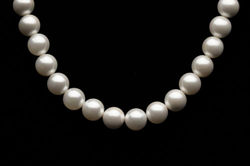 10mm White Seashell Pearl Necklace