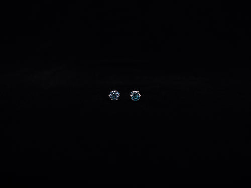Round Moissanite Earring (Blue)
