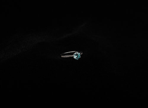 Round Moissanite Ring (Blue)